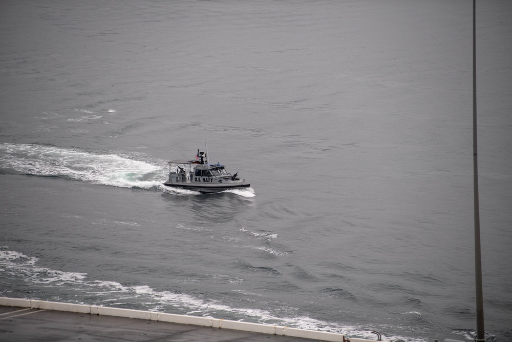 USS Ronald Reagan (CVN 76) arrives at Naval Base Kitsap Bremerton