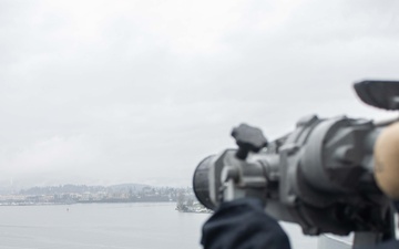 USS Ronald Reagan (CVN 76) navigate for arrival to Naval Base Kitsap Bremerton