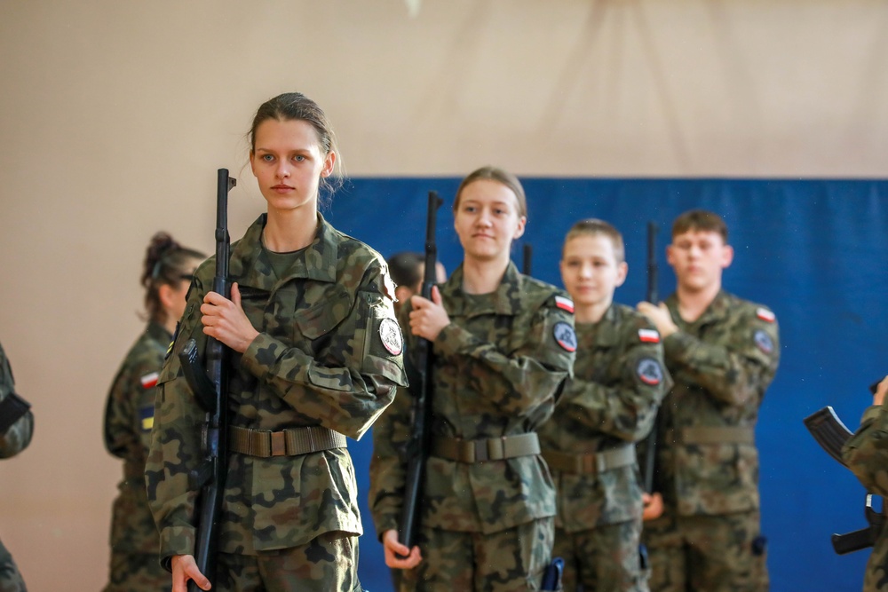 U.S. Soldiers Foster Inspiration, Understanding and Connection with Polish Students.