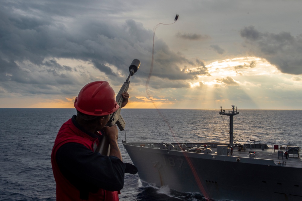 USS Carl Vinson (CVN 70) Conducts Routine Operations in the Philippine Sea