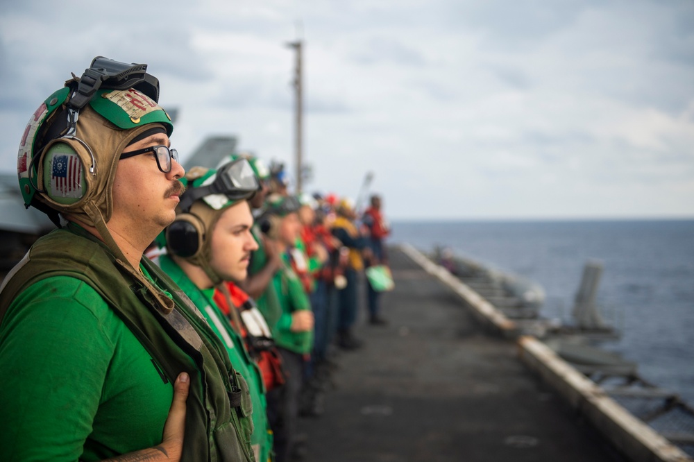 USS Carl Vinson (CVN 70) Conducts Routine Operations in the Philippine Sea