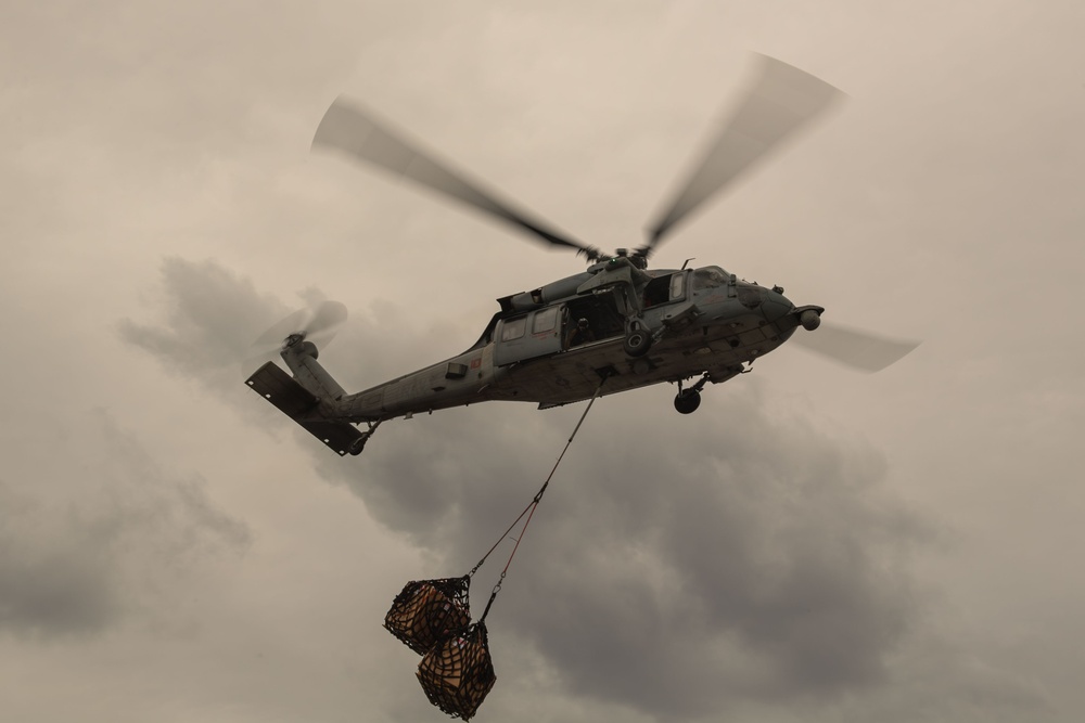 USS Carl Vinson (CVN 70) Conducts Routine Operations in the Philippine Sea