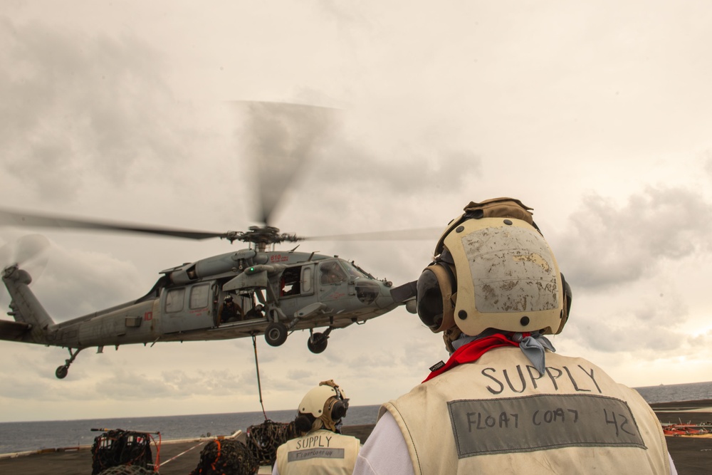 USS Carl Vinson (CVN 70) Conducts Routine Operations in the Philippine Sea