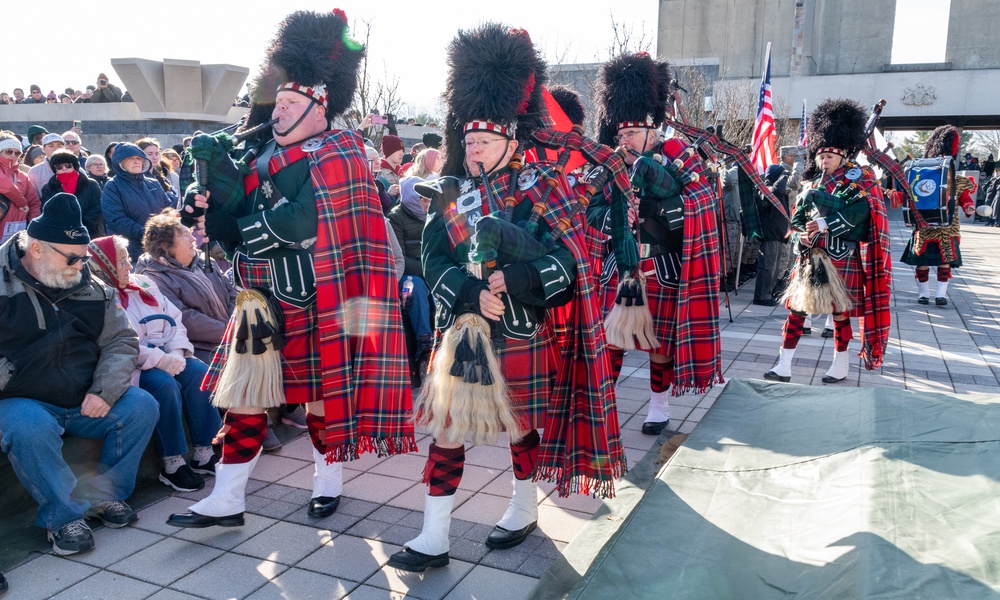 Pennsylvania National Guard participates in Wreaths Across America