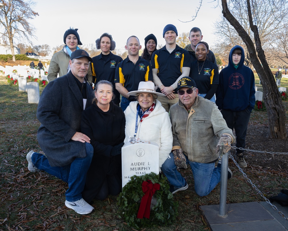 Military District of Washington Sergeant Audie Murphy Club honors namesake during Wreaths Across America event