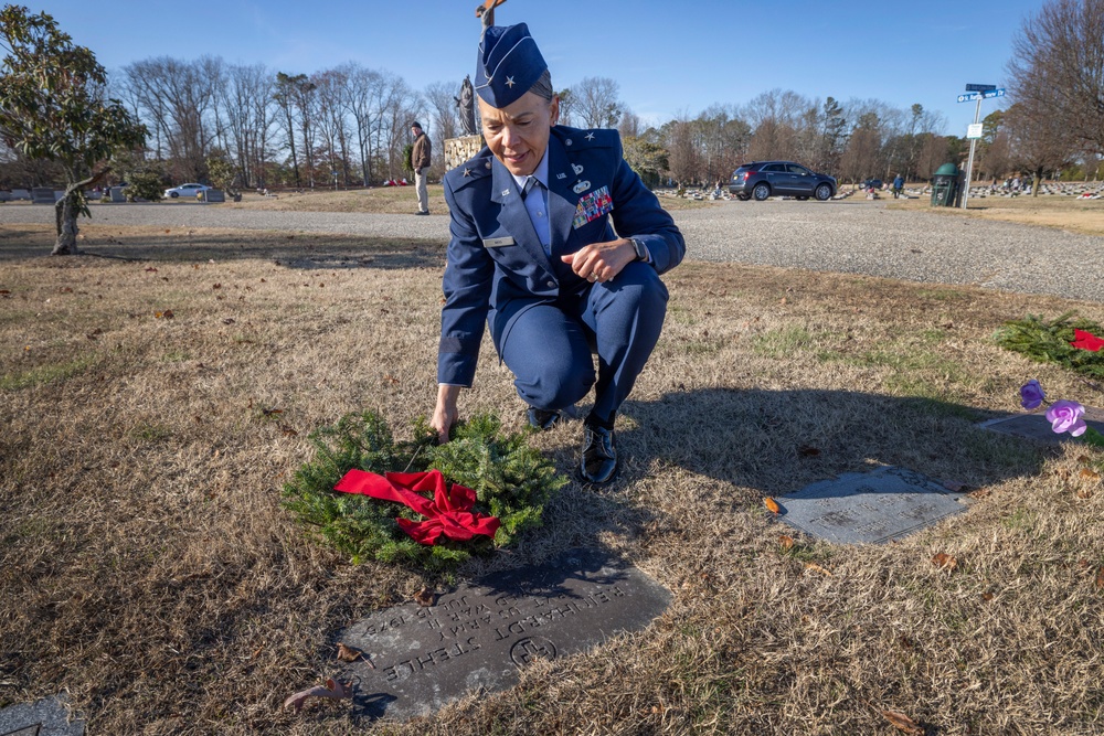 Brig. Gen. Mays speaks at Wreaths Across America ceremony