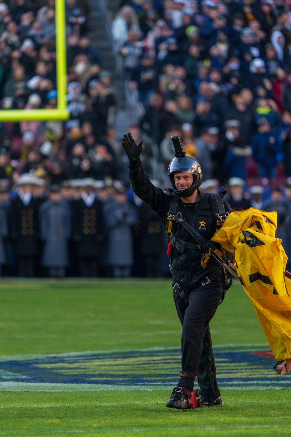 U.S. Army Golden Knights drop into 125th Army Navy Game