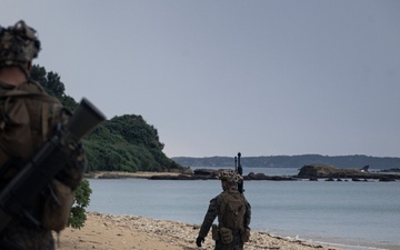 31st MEU | BLT 2/4 Small Boat Sustainment