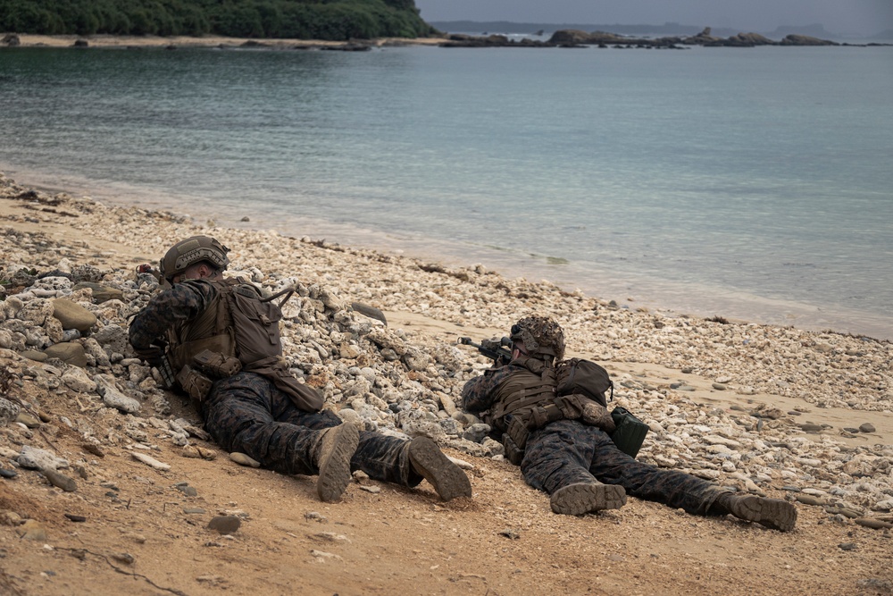 31st MEU | BLT 2/4 Small Boat Sustainment