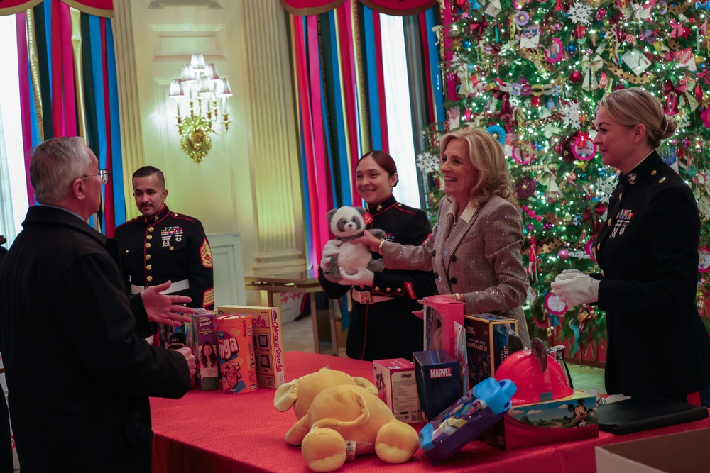 FLOTUS supports annual Toys for Tots event at White House