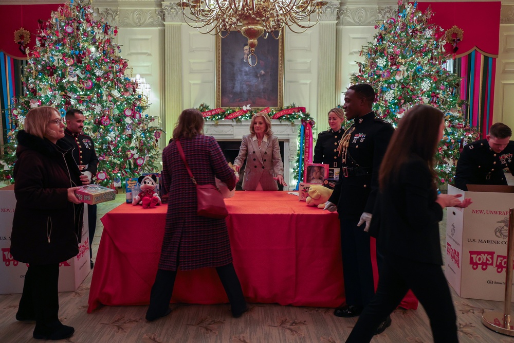 FLOTUS supports annual Toys for Tots event at White House