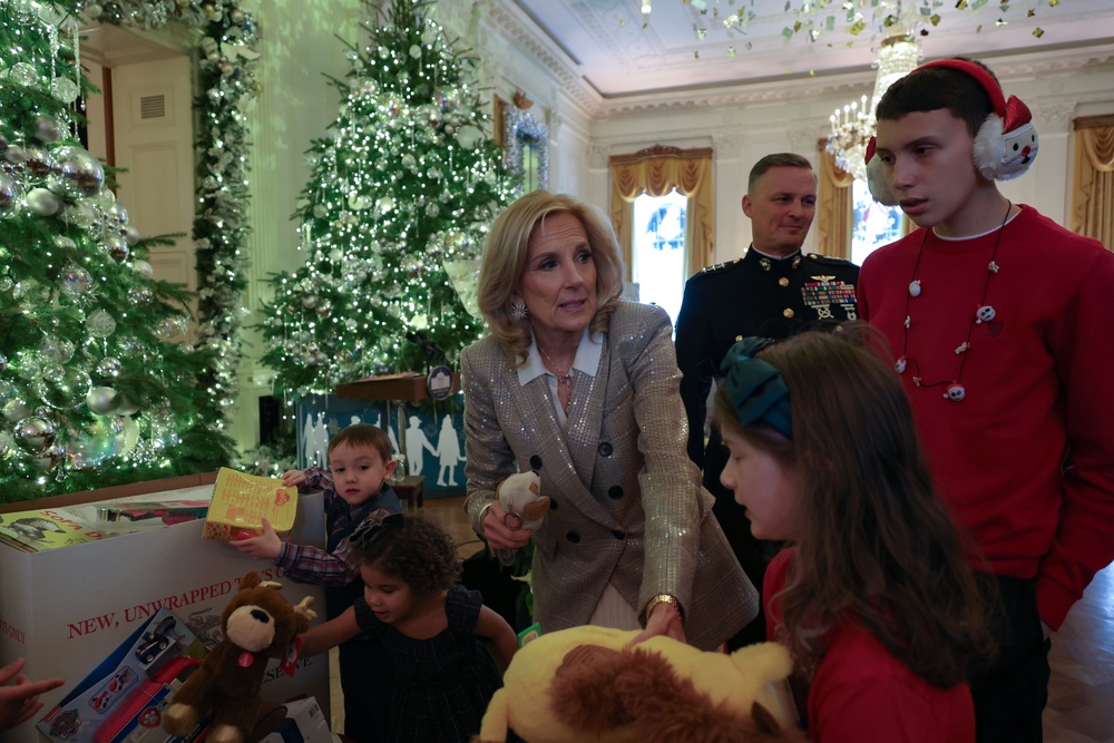 FLOTUS supports annual Toys for Tots event at White House