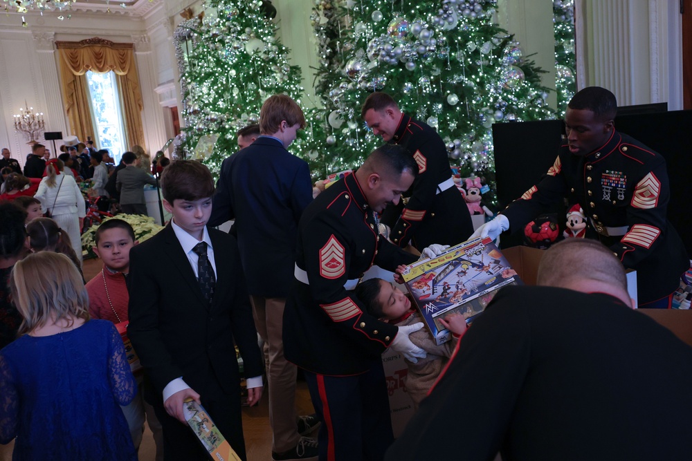 FLOTUS supports annual Toys for Tots event at White House