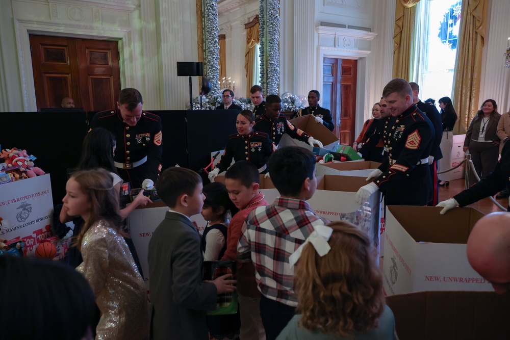 FLOTUS supports annual Toys for Tots event at White House