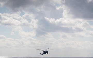 USS Carl Vinson (CVN 70) Conducts Routine Flight Operations in the Philippine Sea