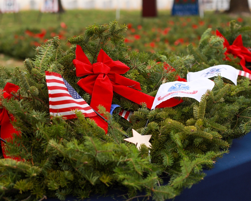 Wreaths Across America at Memphis National Cemetery