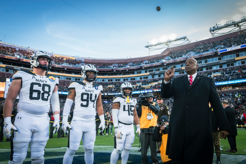 SECDEF Attends 125th Army-Navy Game