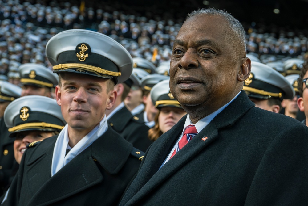 SECDEF Attends 125th Army-Navy Game