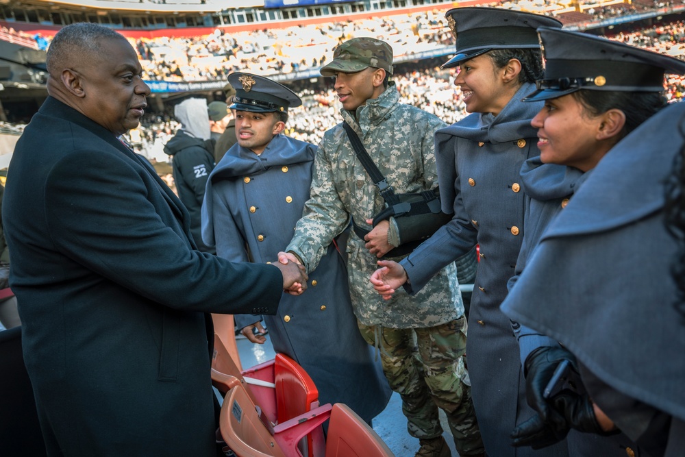 SECDEF Attends 125th Army-Navy Game