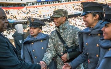 SECDEF Attends 125th Army-Navy Game