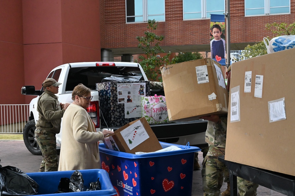 164th First Sgts. deliver toys to Lebonheur Children’s Hospital