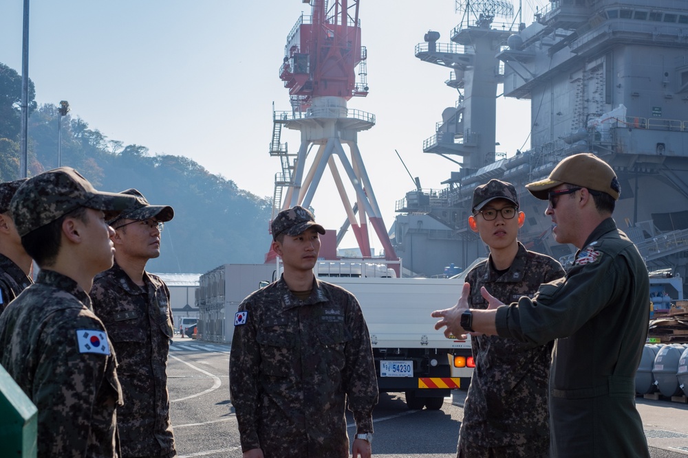 Task Force 70 joins Republic of Korea Navy Maritime Task Force Flotilla 7 for Composite Warfare Committee Meeting