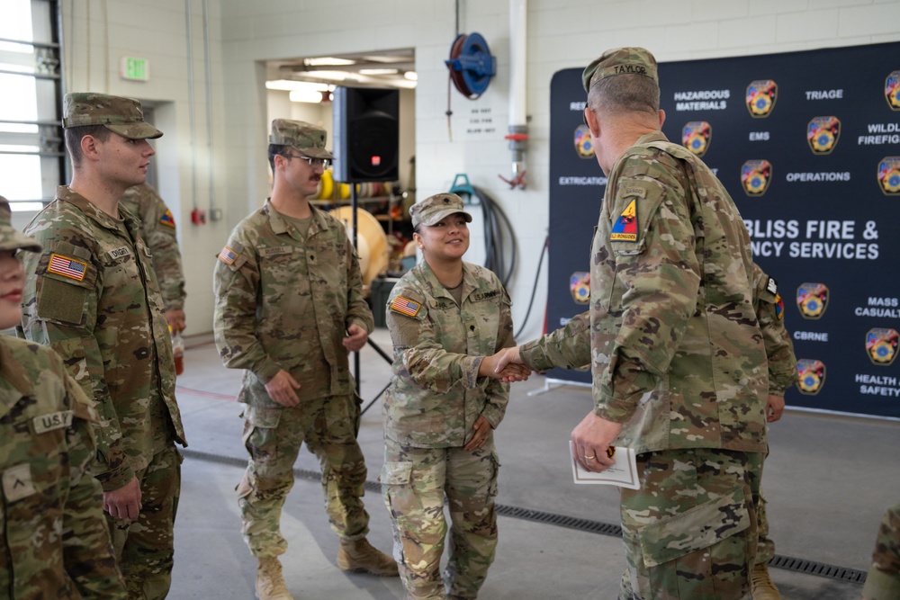 Military Police Unit Joins 1st Armored Division in Patching Ceremony