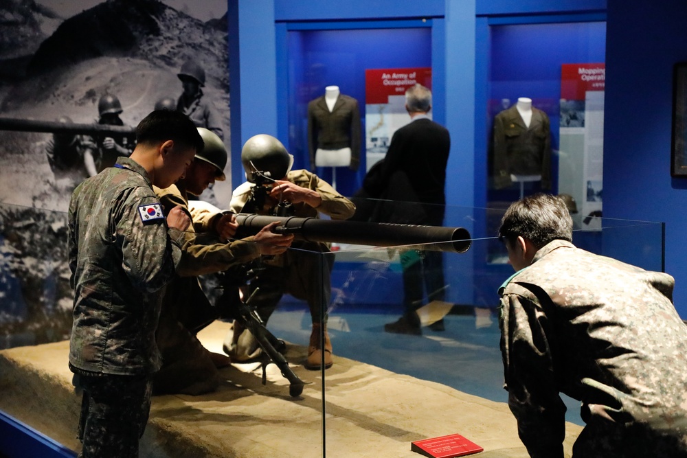 ROK Army Visits Camp Humphreys
