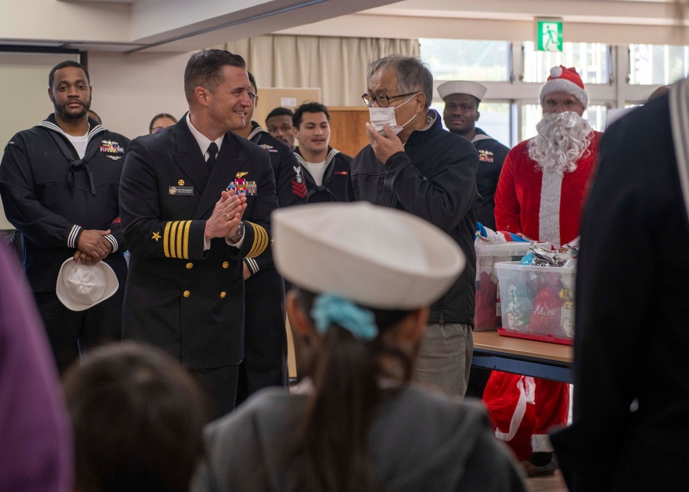 Blue Ridge Sailors Visit An Orphanage