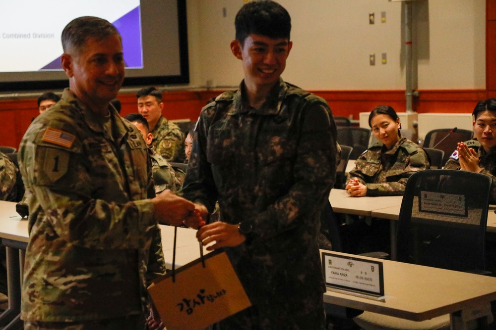 ROK Army Visits Camp Humphreys