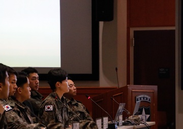 ROK Army Visits Camp Humphreys