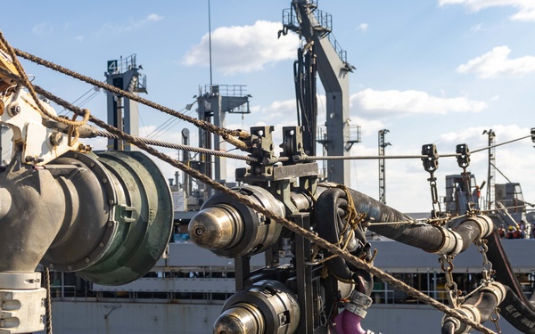 USS Preble (DDG 88) Replenishment at Sea with USNS Tippecanoe (T-AO 199)