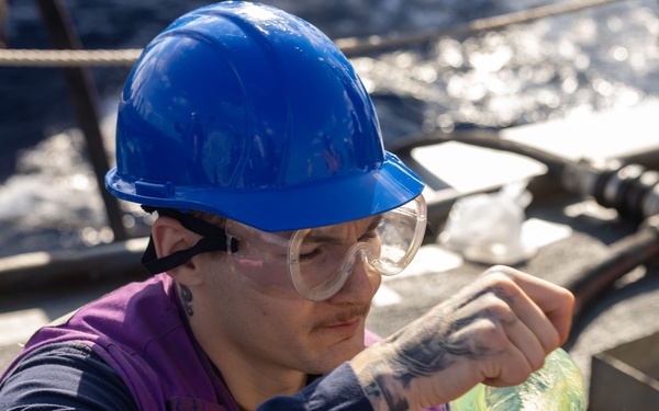 USS Preble (DDG 88) Replenishment at Sea with USNS Tippecanoe (T-AO 199)