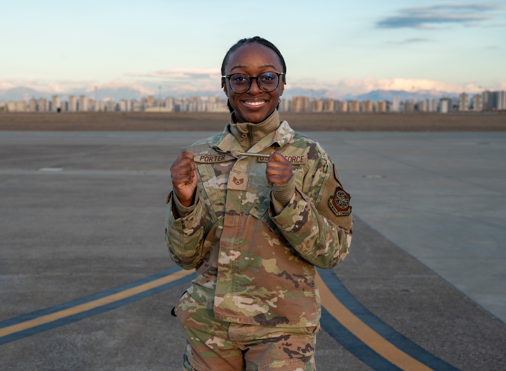 U.S., Turkish Airmen conduct joint FOD walk