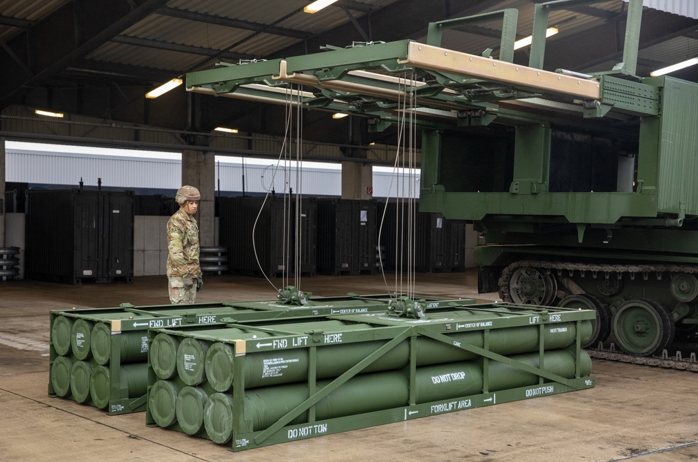 41st Field Artillery Brigade conducts maintenance on M270A2 Multiple Launch Rocket System