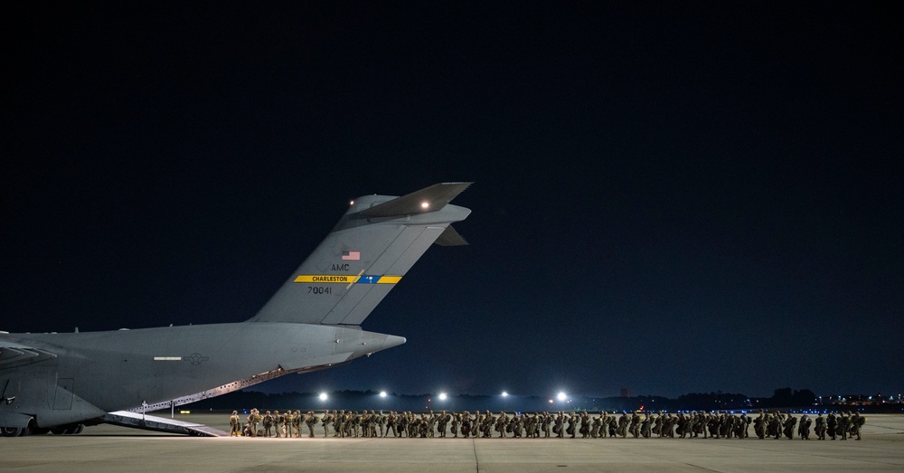 15th Airlift Squadron operations into the night