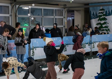 Indiana National Guard families attend Merry Prairie Holiday to celebrate the holidays
