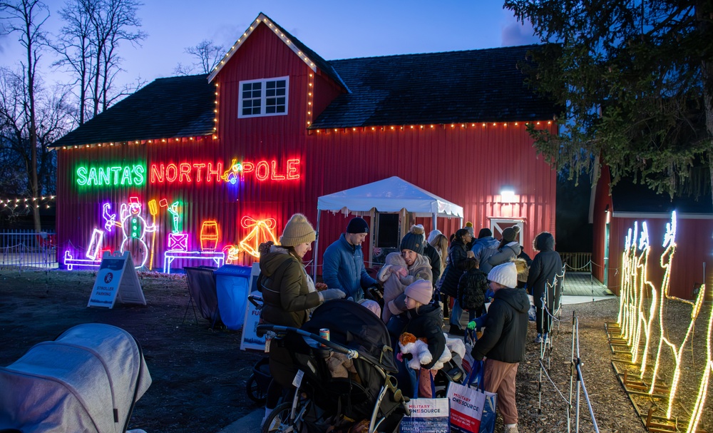 Indiana National Guard families attend Merry Prairie Holiday to celebrate the holidays