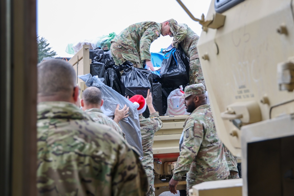 New Hampshire National Guard Assists with Operation Santa Claus