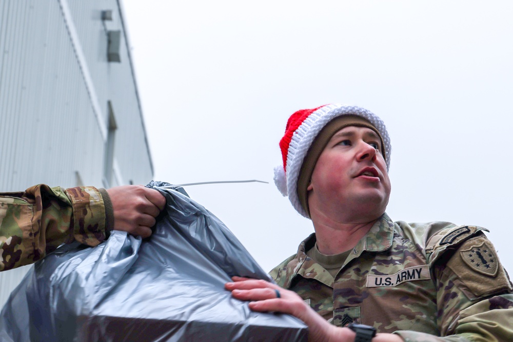 New Hampshire National Guard Assists with Operation Santa Claus