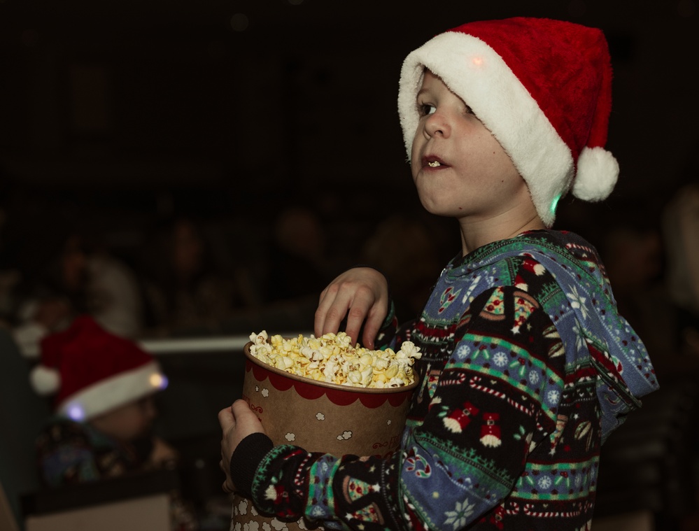 Marine families attend Annual Holiday Concert