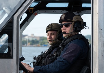Coast Guard MSST Units Conduct First Annual Roundup for Tactical Training in New York Harbor