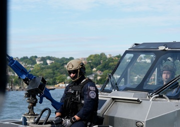 Coast Guard MSST Units Conduct First Annual Roundup for Tactical Training in New York Harbor