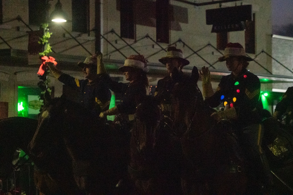 1st Cavalry Division participates in Killeen Christmas Parade