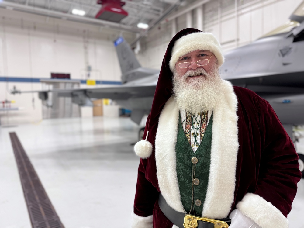 Santa Joins Children at 148th Fighter Wing Holiday Party