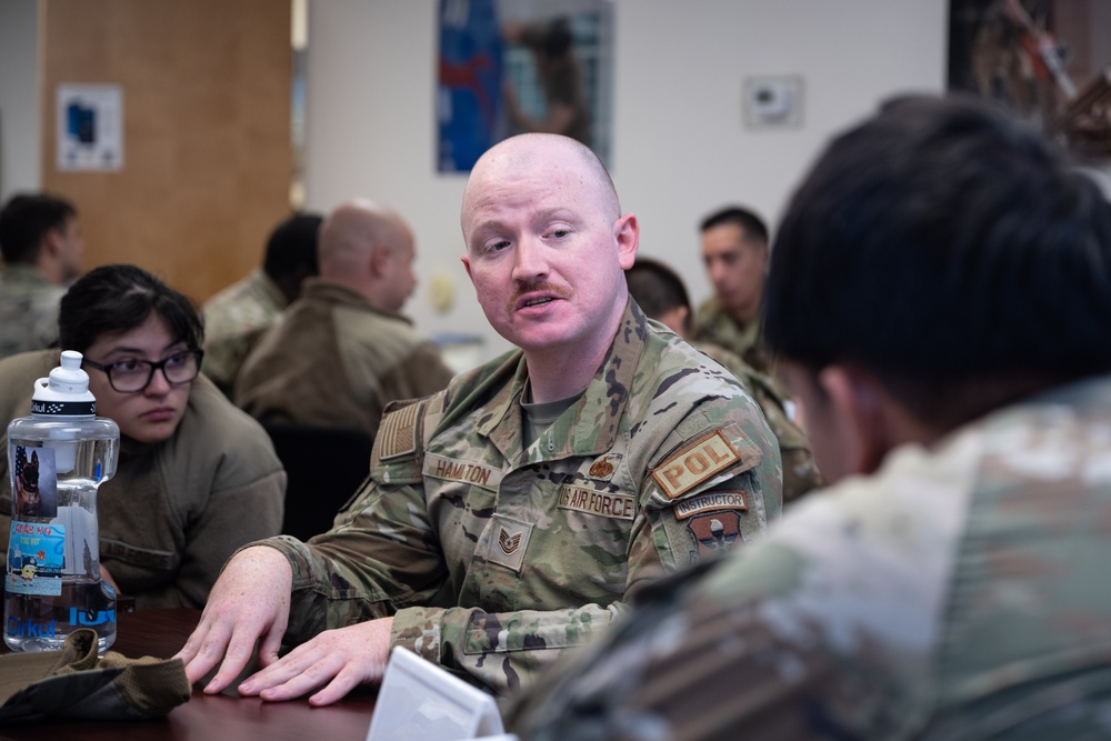 New Airmen get face-to-face advice during FTEC mentor session