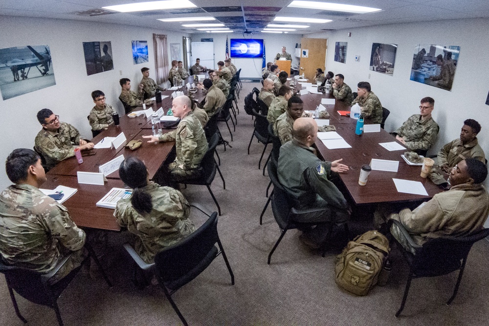 New Airmen get face-to-face advice during FTEC mentor session