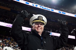 Commander Navy Recruiting Command attends Army-Navy Game [Image 1 of 2]