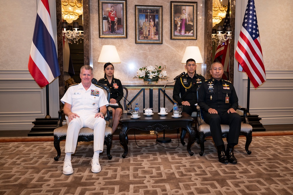 USINDOPACOM commander visits Royal Thai Army Headquarters