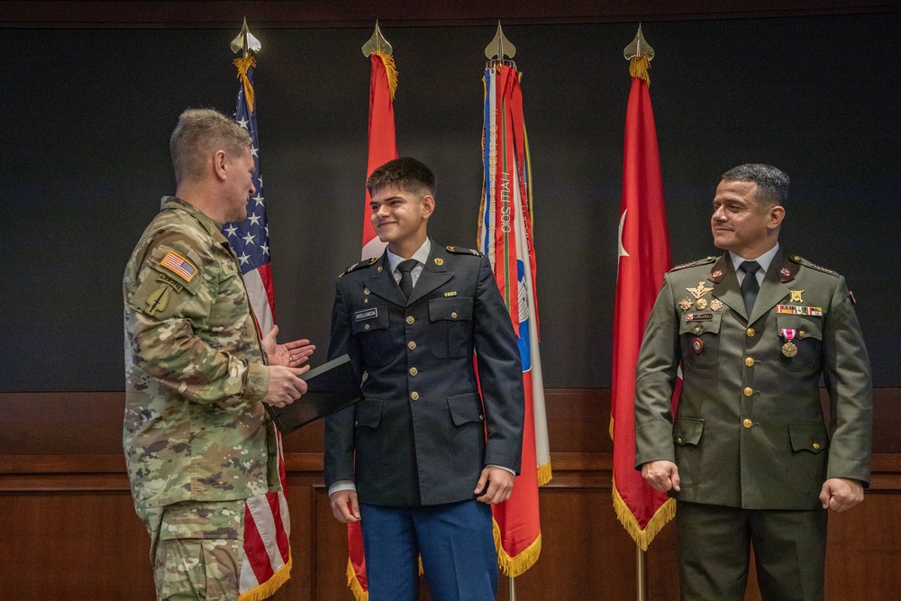 US Army South Peruvian Partner Nation Liaison Officer is Promoted to Colonel and Bids Farewell to the Unit